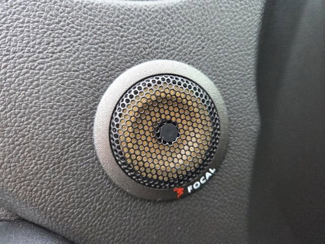 Used 2015 GMC Canyon SLT image 8