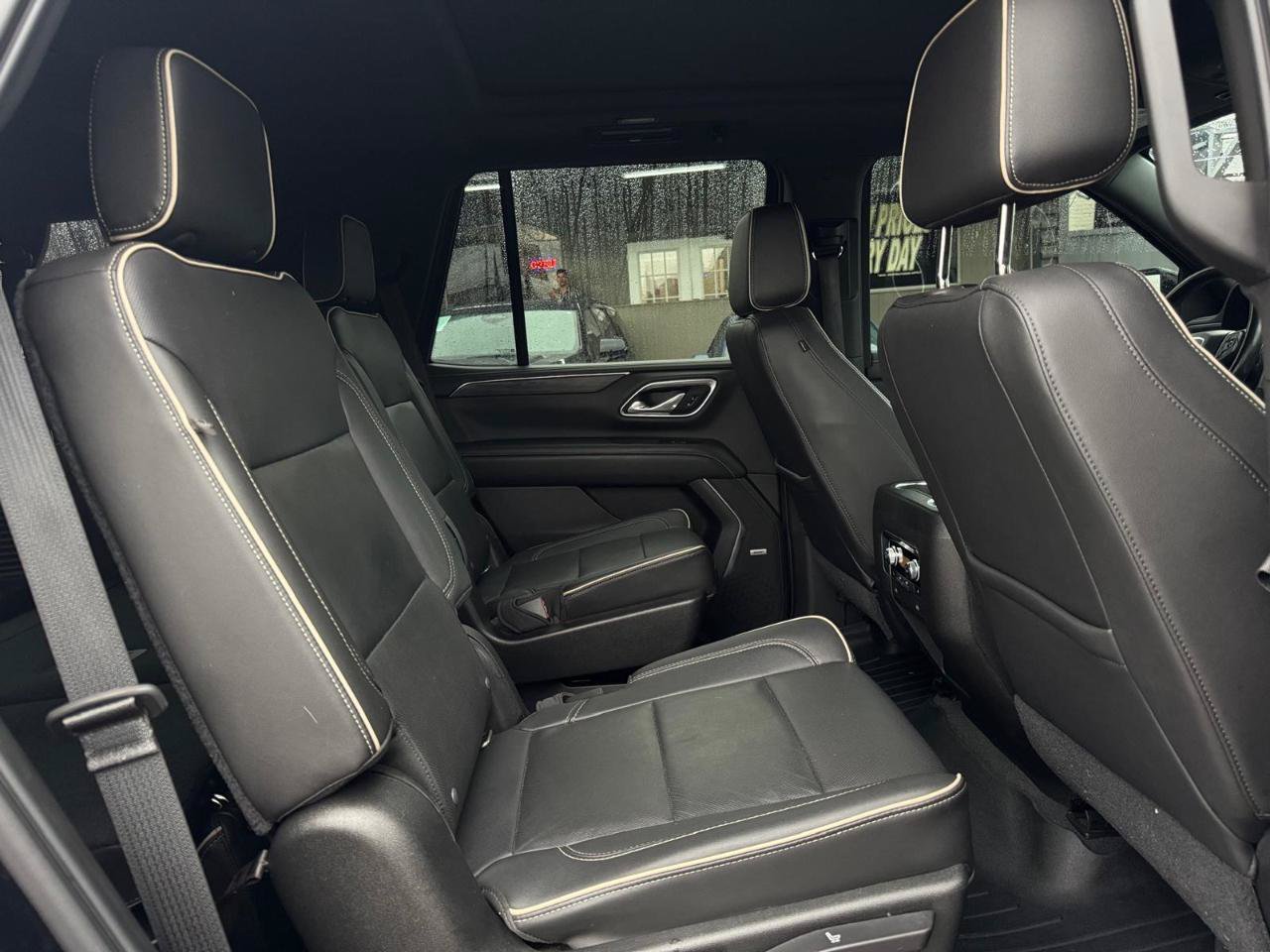 Used 2021 GMC Yukon SLT w/ SLT Luxury Plus Package RWD image 17