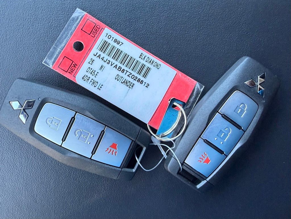 New 2026 Mitsubishi Outlander LE image 42