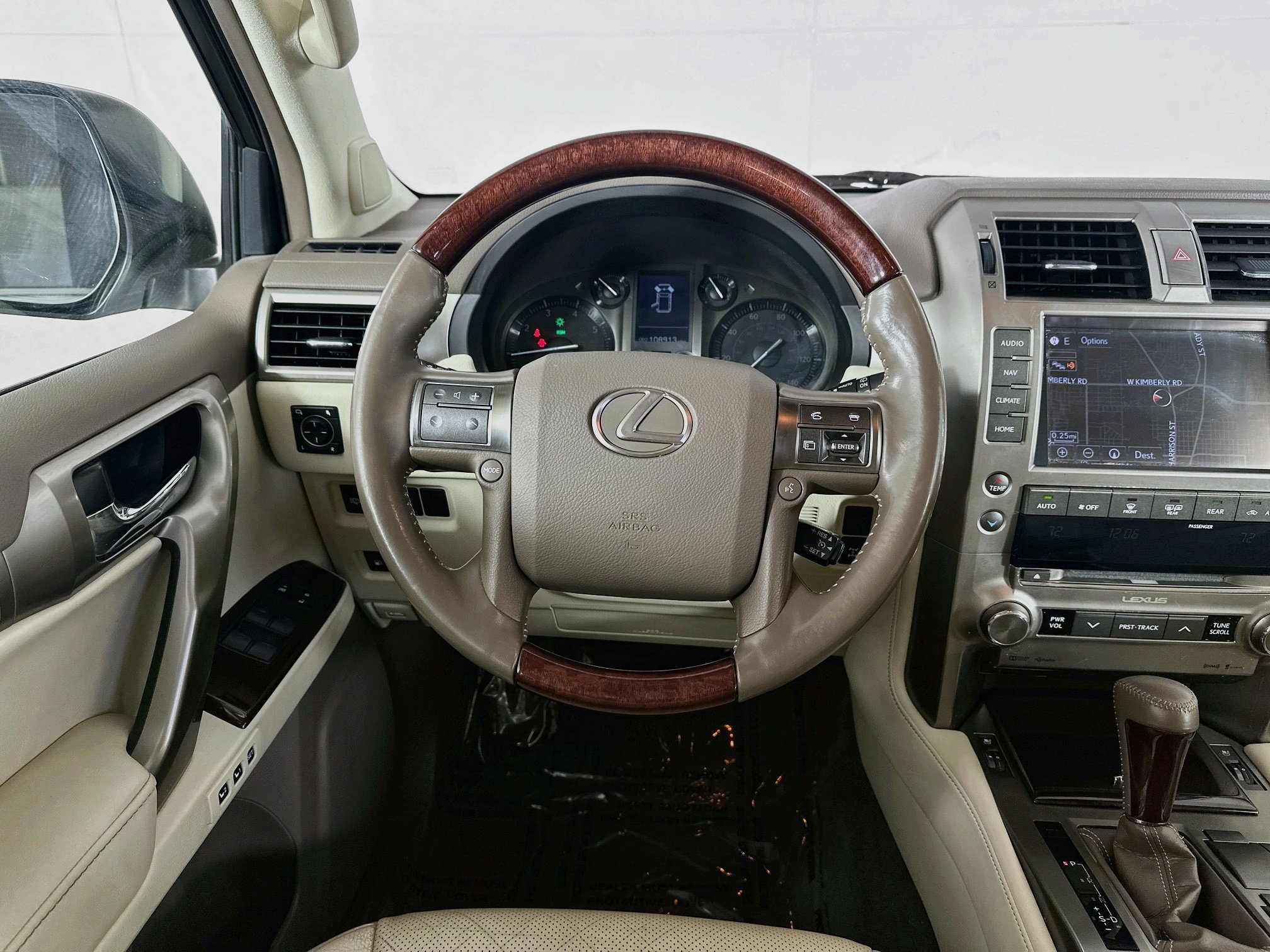Used 2017 Lexus GX 460 Premium w/ Premium Package AWD/4WD image 23