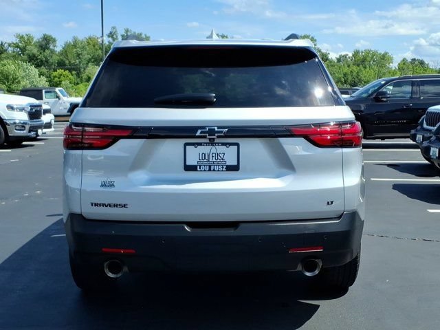 Used 2022 Chevrolet Traverse LT w/ Midnight/Sport Edition FWD image 31