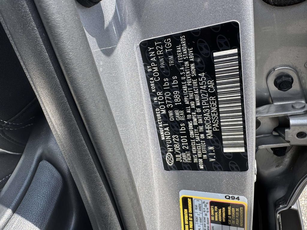 Used 2023 Hyundai Venue SEL w/ Cargo Package FWD image 18