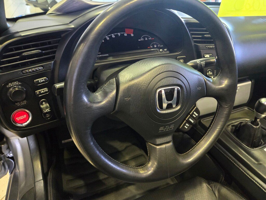 Used 2005 Honda S2000 image 13