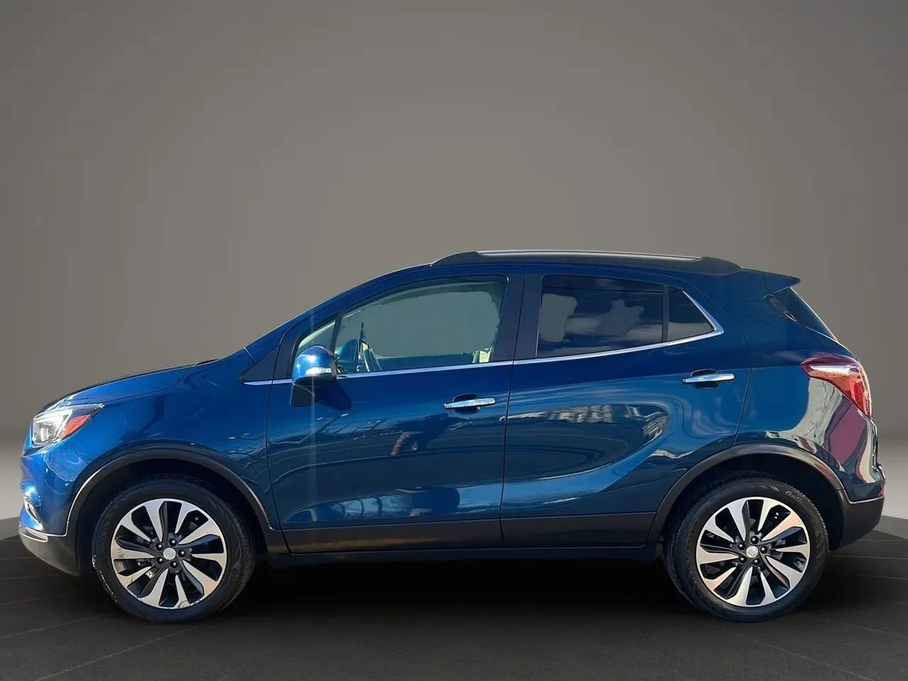 Used 2019 Buick Encore Essence image 8