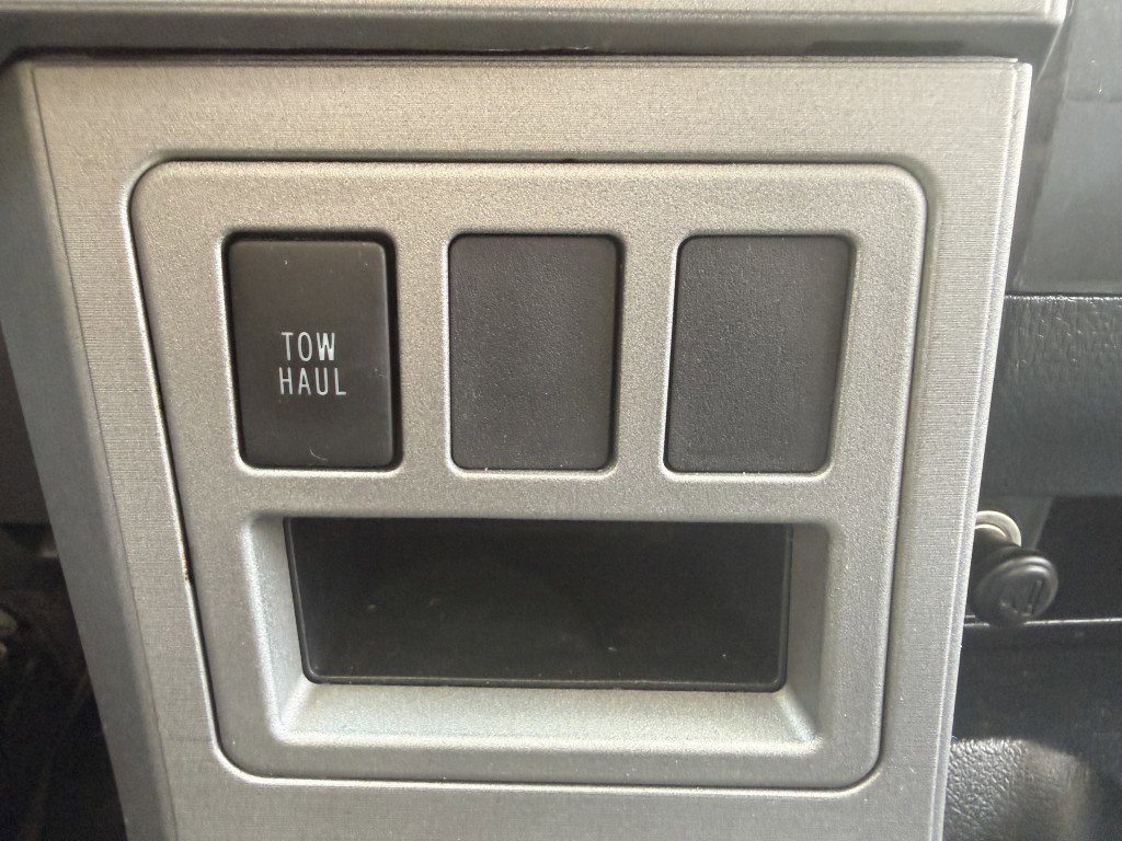 Used 2012 Toyota Sequoia SR5 w/ Premium Pkg RWD image 32