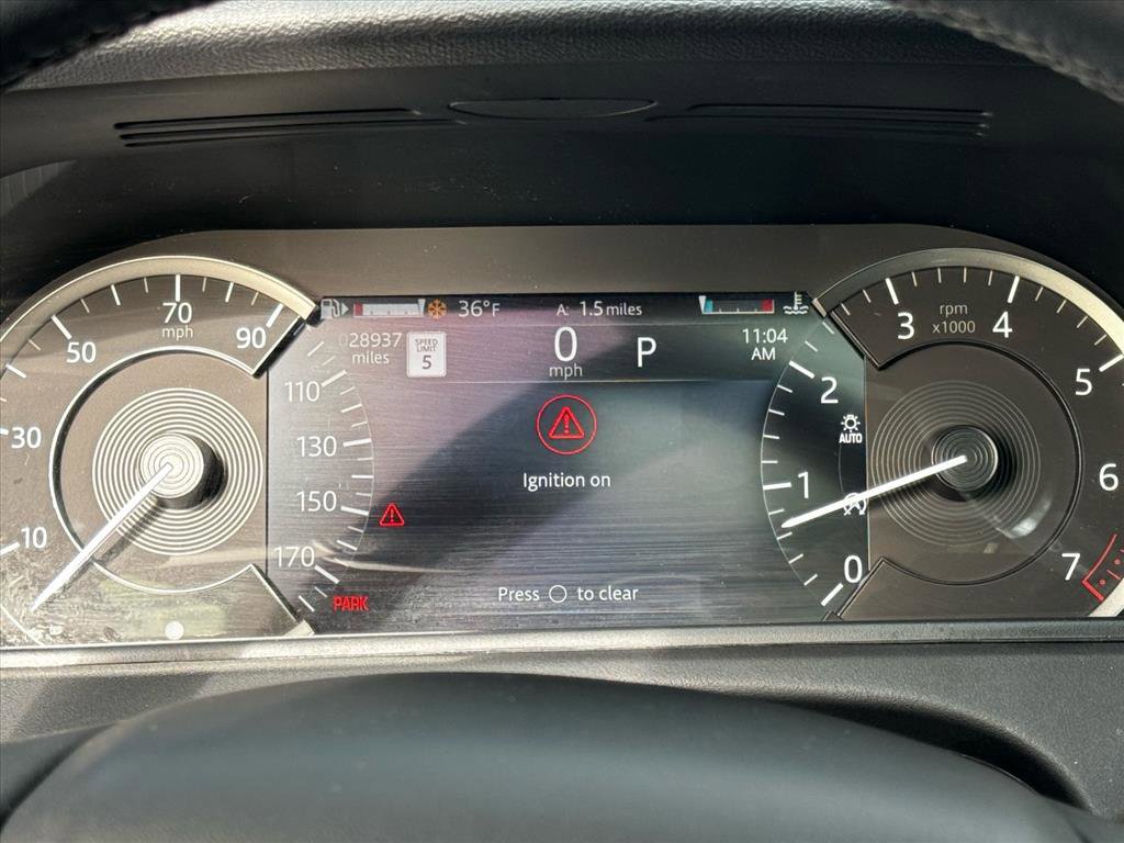 Used 2023 Land Rover Range Rover Velar R-Dynamic S image 12