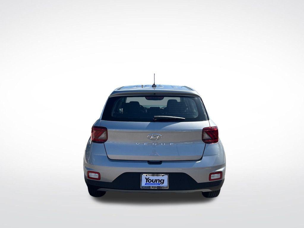 New 2026 Hyundai Venue SE FWD image 5