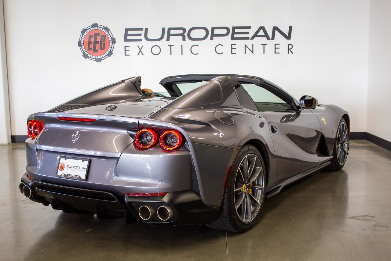 Used 2021 Ferrari 812 GTS RWD image 27