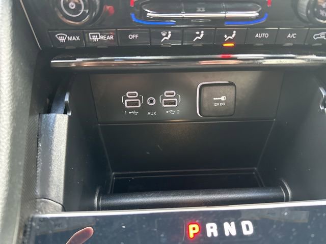 Used 2024 Jeep Grand Cherokee Laredo w/ Trailer Tow Package image 30