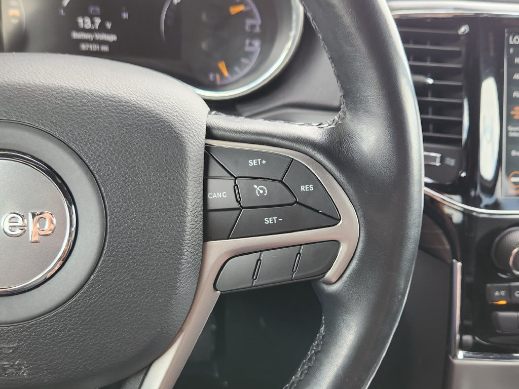 Used 2020 Jeep Grand Cherokee Altitude AWD/4WD image 18