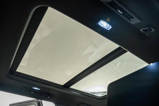 New 2026 Chevrolet Suburban High Country image 40