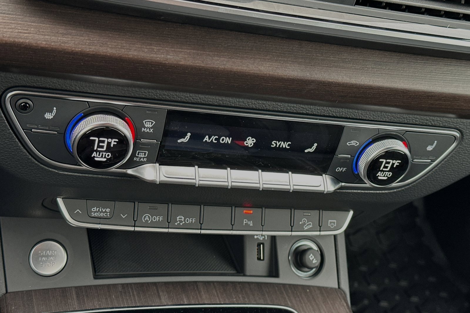 Certified 2025 Audi Q5 2.0T Premium image 19