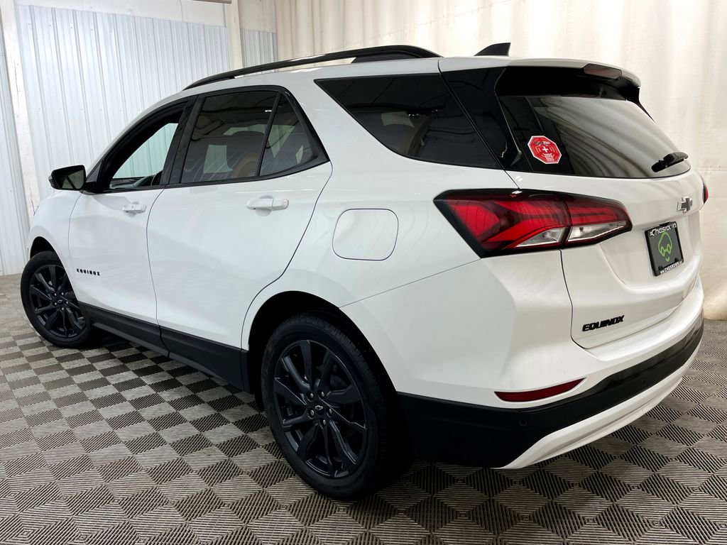 Certified 2024 Chevrolet Equinox RS w/ RS Leather Package FWD image 16
