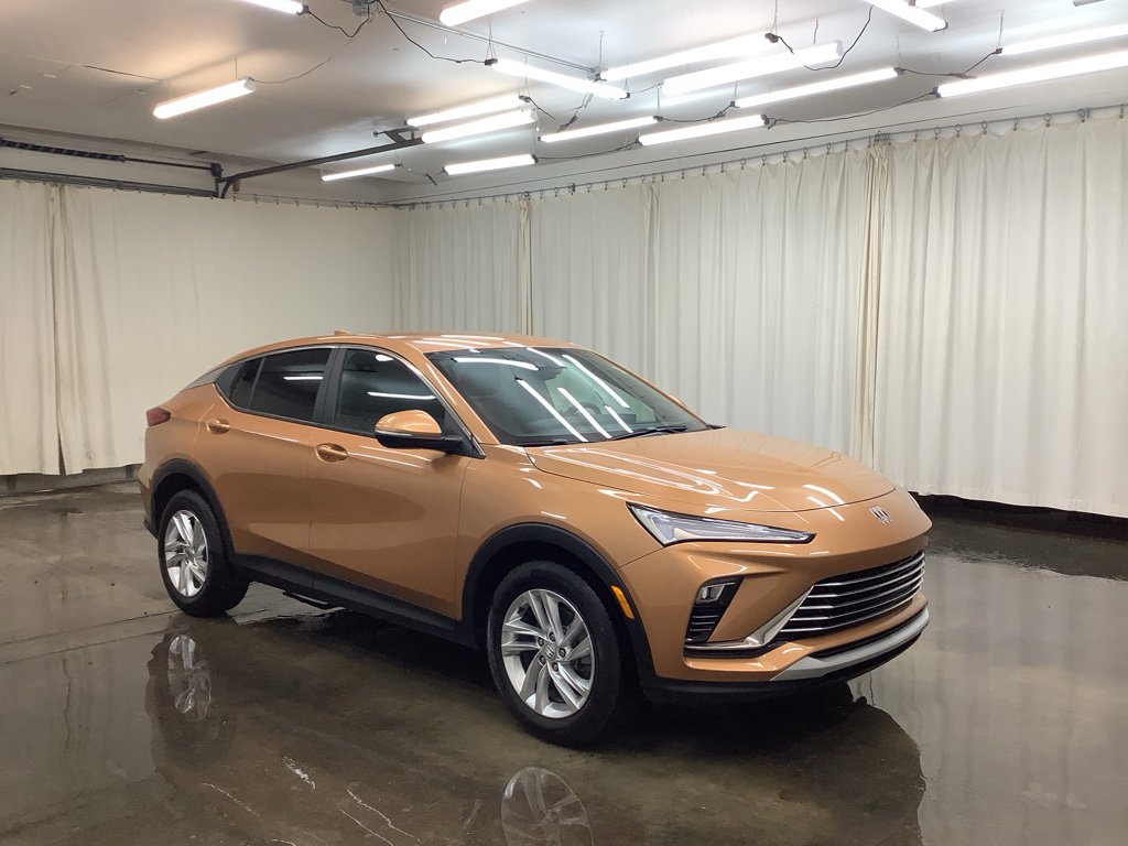 Used 2024 Buick Envista Preferred w/ Convenience II Package image 4