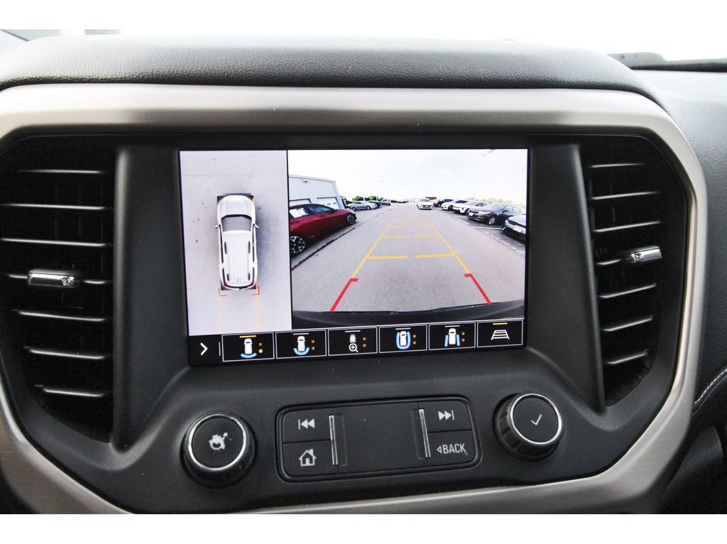 Used 2020 GMC Acadia Denali w/ Technology Package FWD image 26