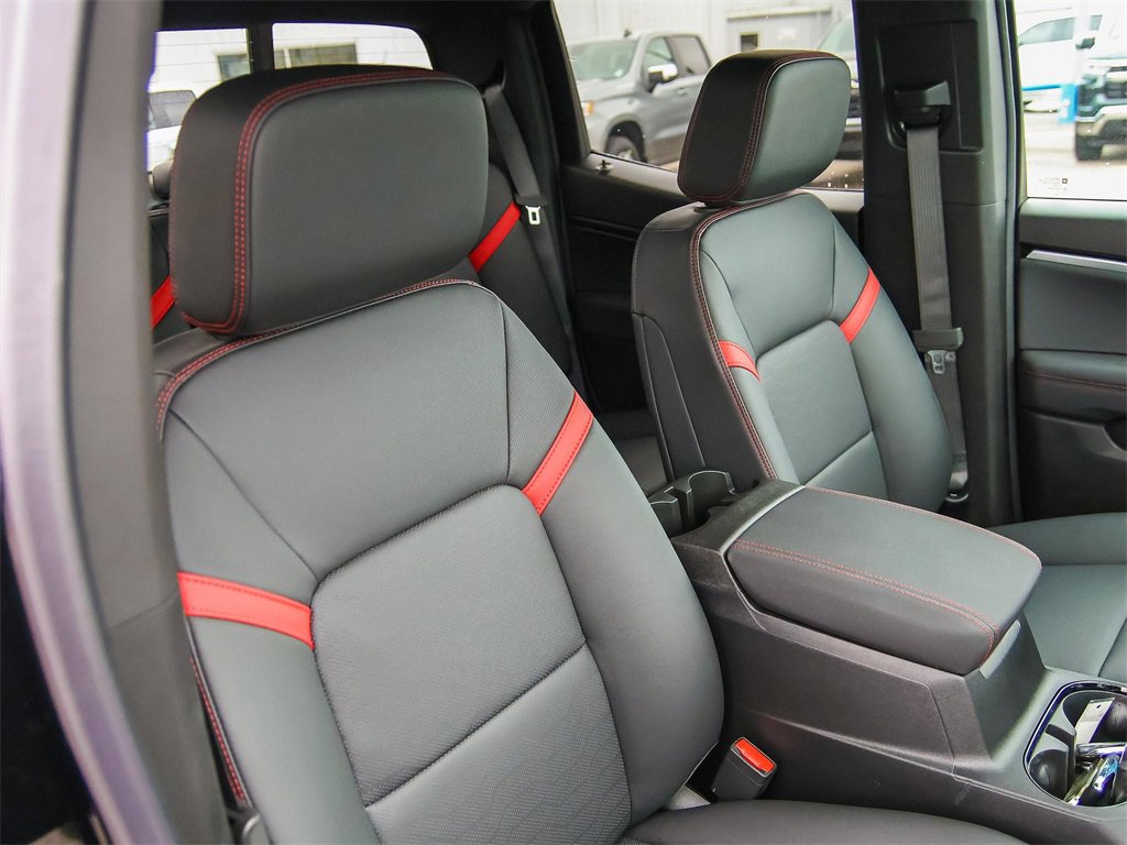 New 2026 Chevrolet Colorado Z71 w/ Technology Package image 16