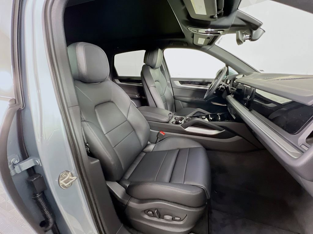 New 2026 Porsche Cayenne image 30