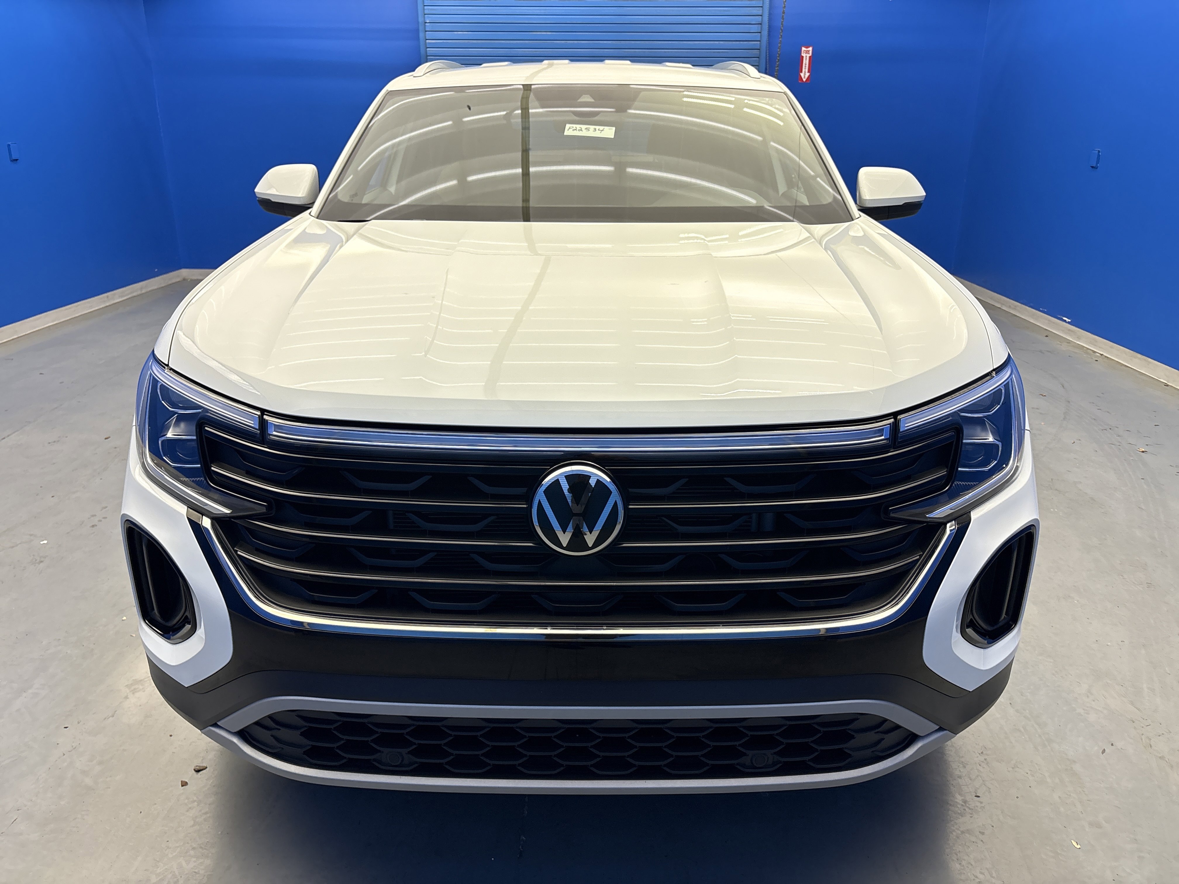 Certified 2024 Volkswagen Atlas Cross Sport SE image 3
