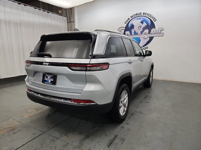 New 2025 Jeep Grand Cherokee Laredo X w/ Luxury Tech Group I image 9