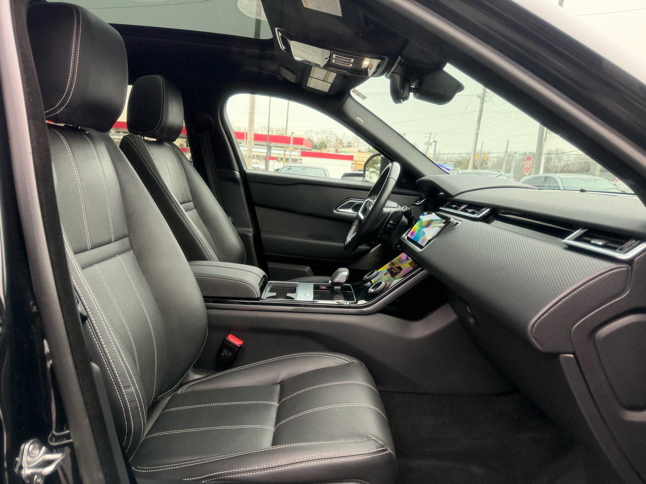 Used 2023 Land Rover Range Rover Velar S image 24