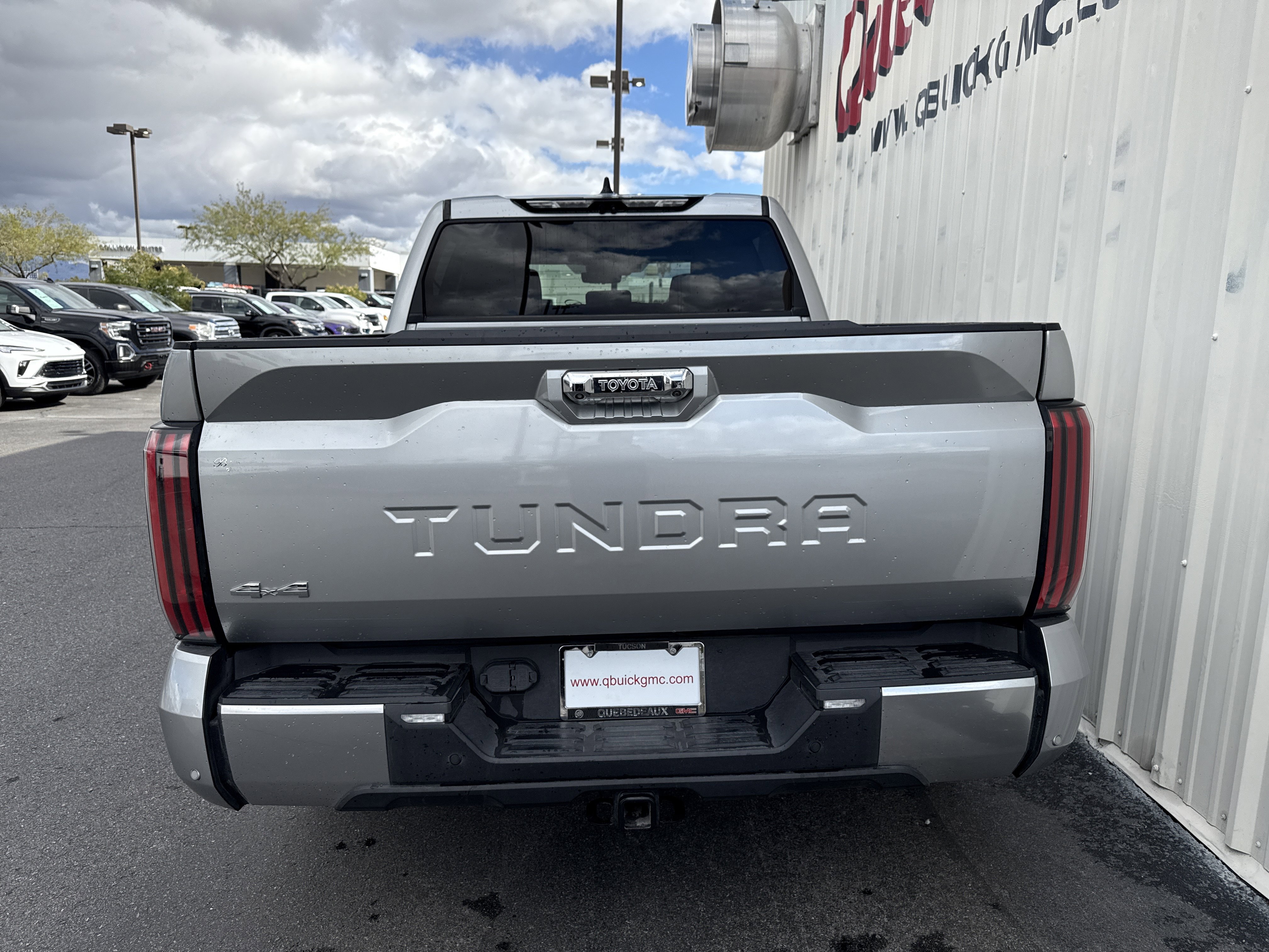 Used 2022 Toyota Tundra Limited image 9
