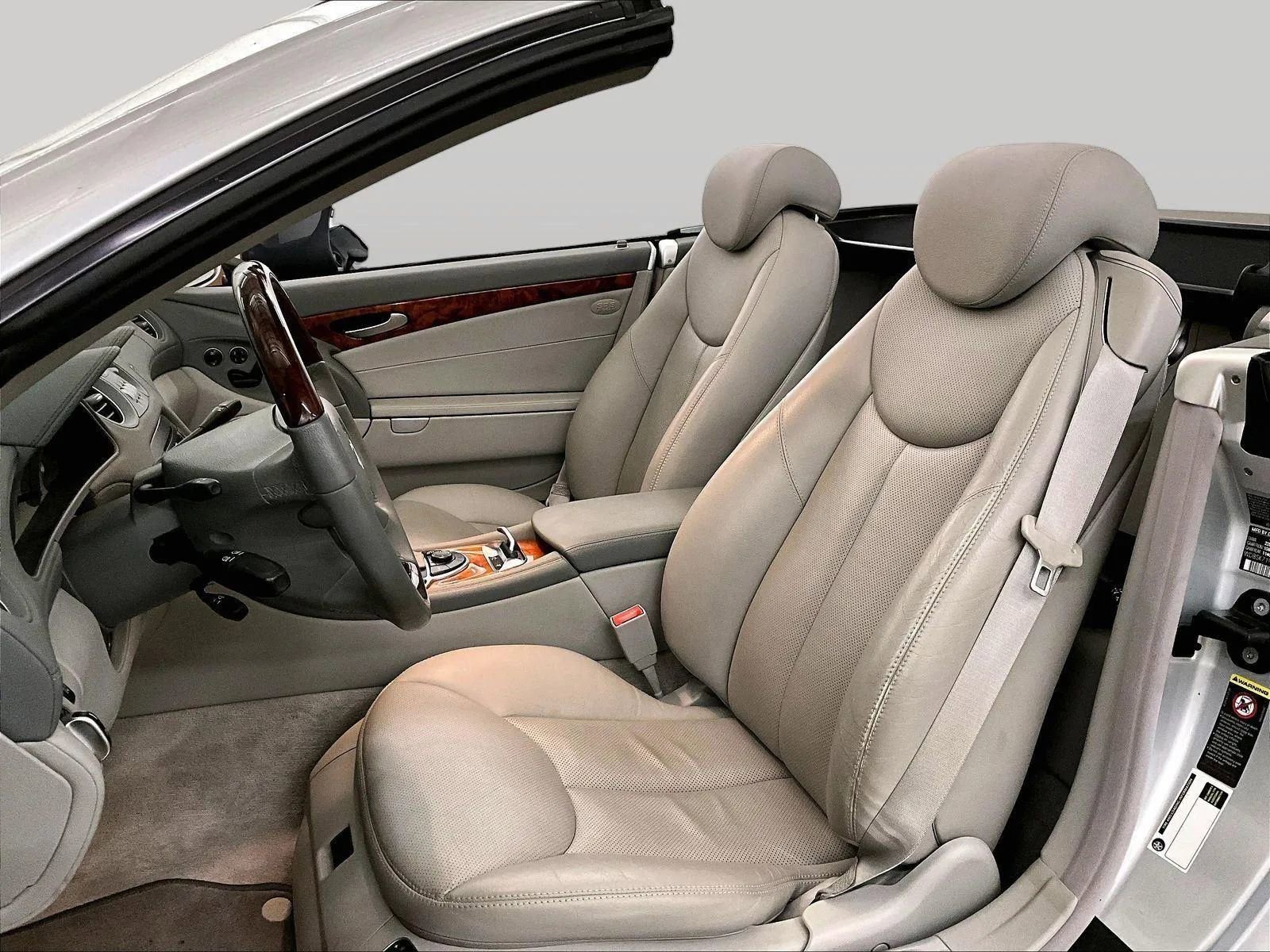 Used 2007 Mercedes-Benz SL 550 image 25