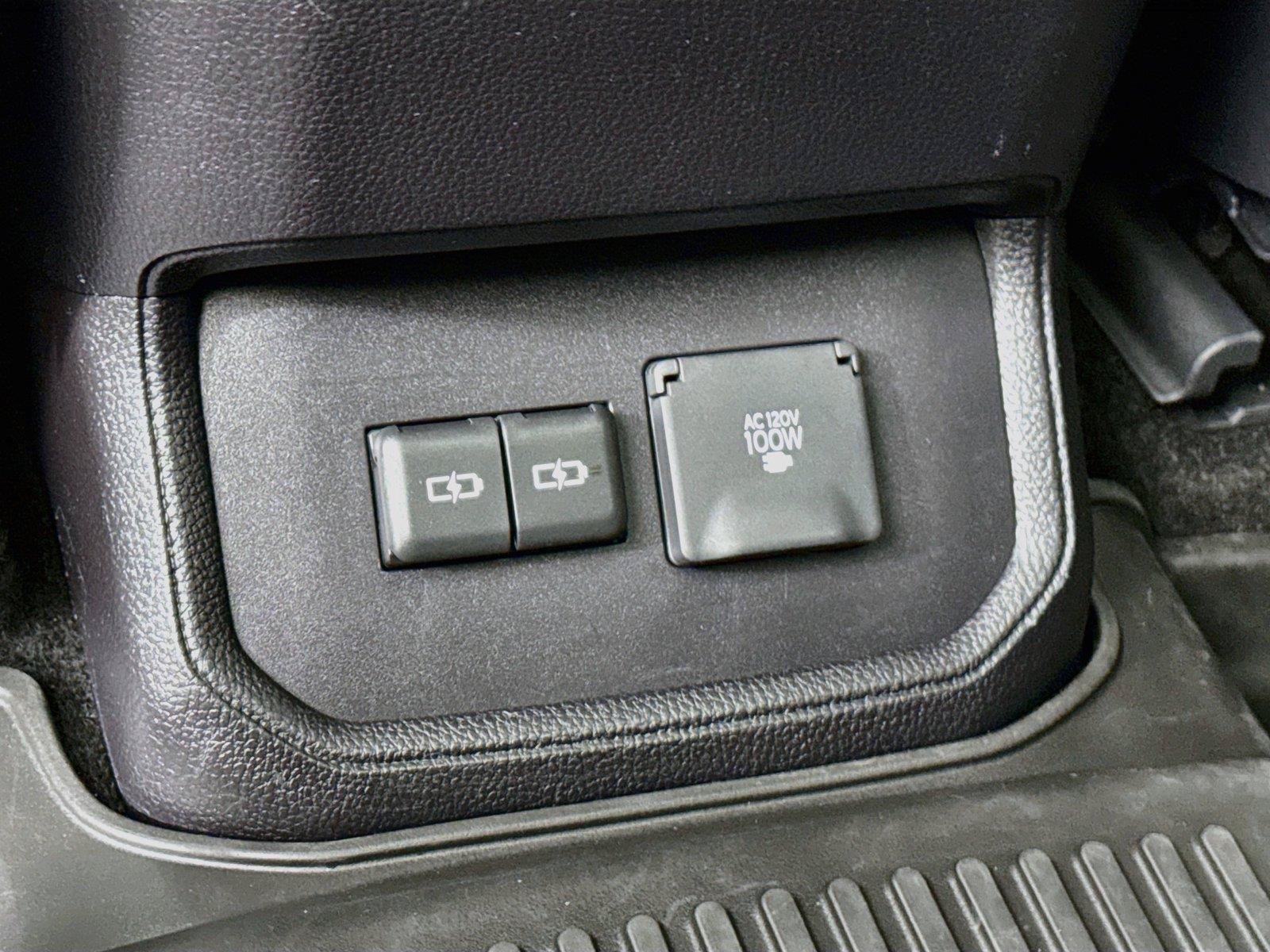 Certified 2025 Toyota Highlander Platinum AWD/4WD image 42