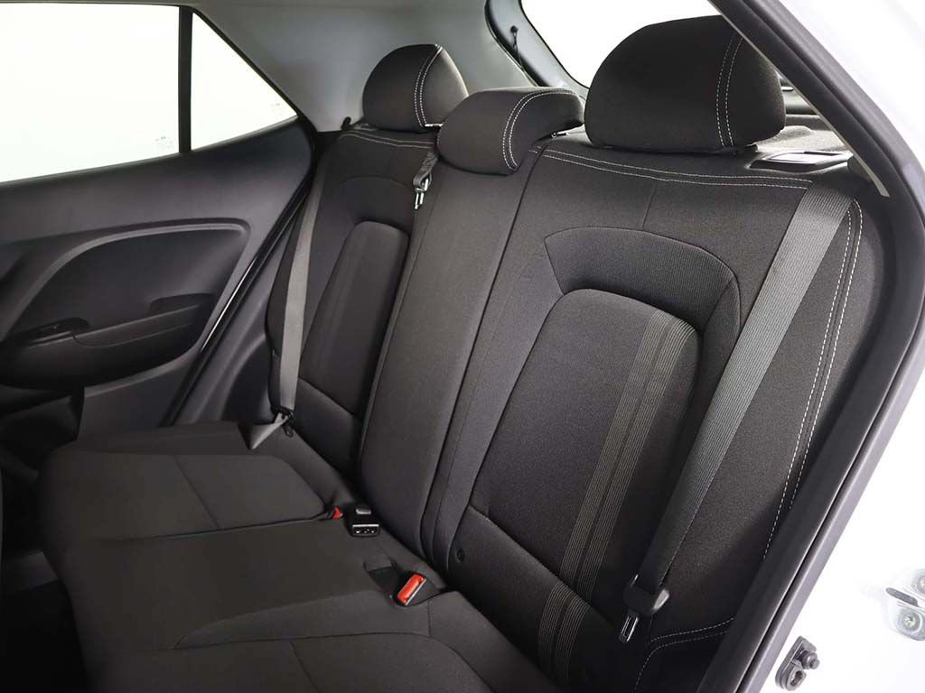 Certified 2024 Hyundai Venue SEL FWD image 28