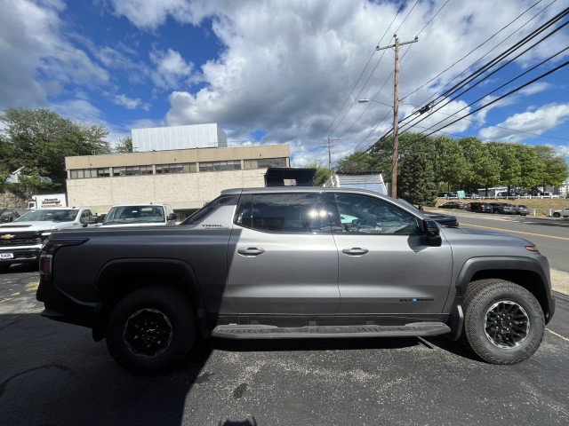 New 2026 Chevrolet Silverado EV Trail Boss image 11