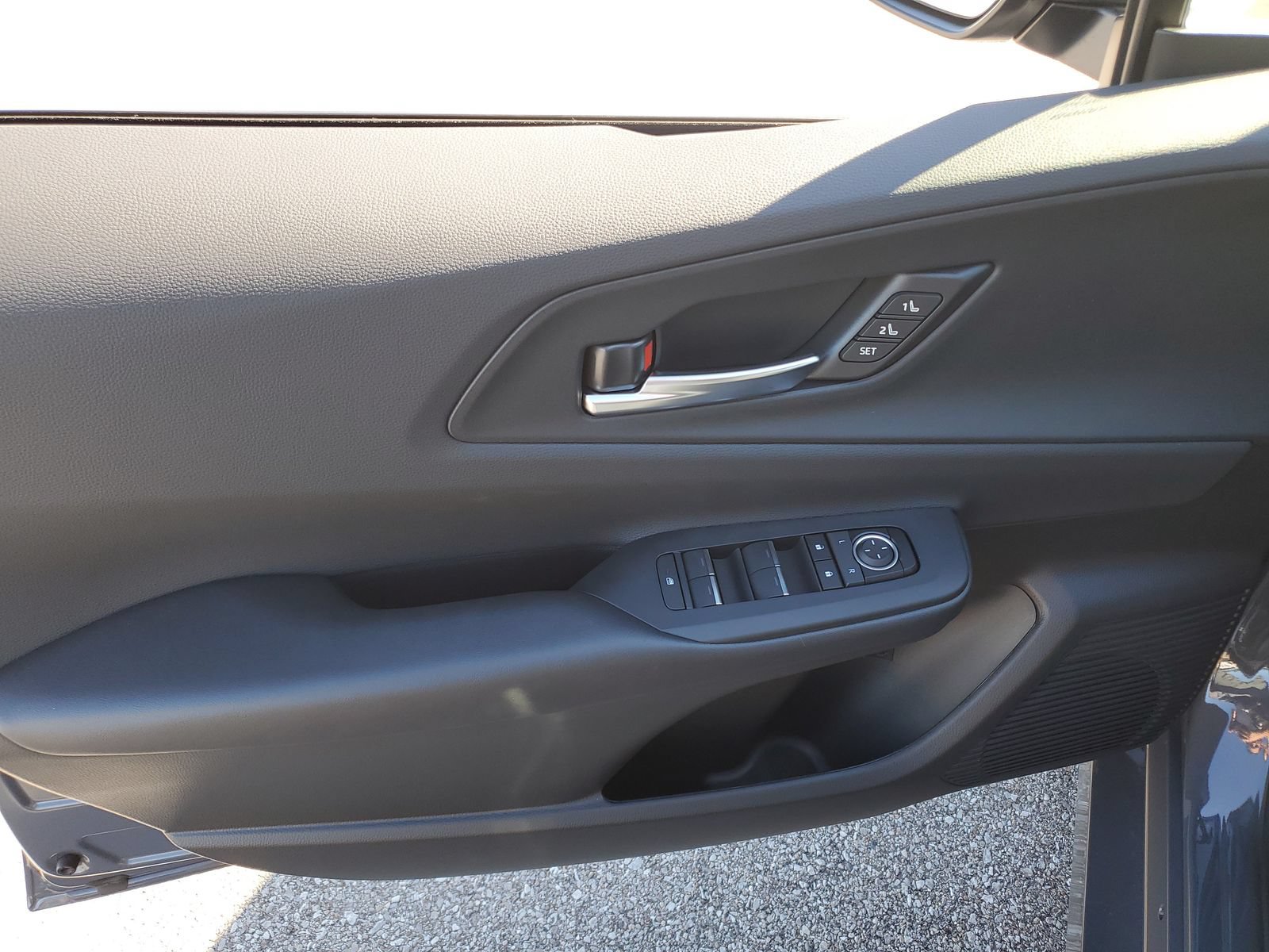 New 2026 Toyota Prius Plug-In Hybrid FWD image 19