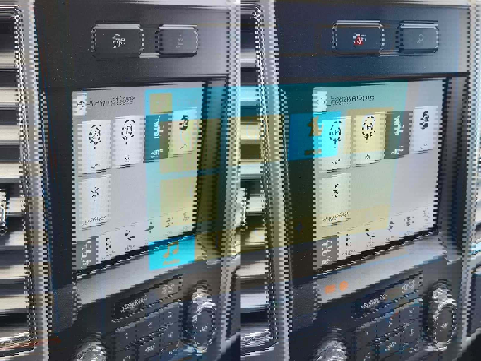 Used 2017 Ford F250 Lariat w/ Lariat Value Package image 21