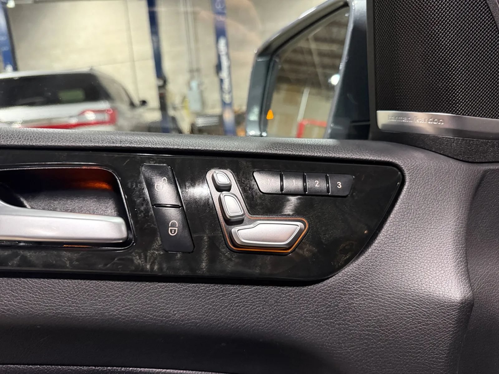 Used 2018 Mercedes-Benz GLE 350 4MATIC image 17