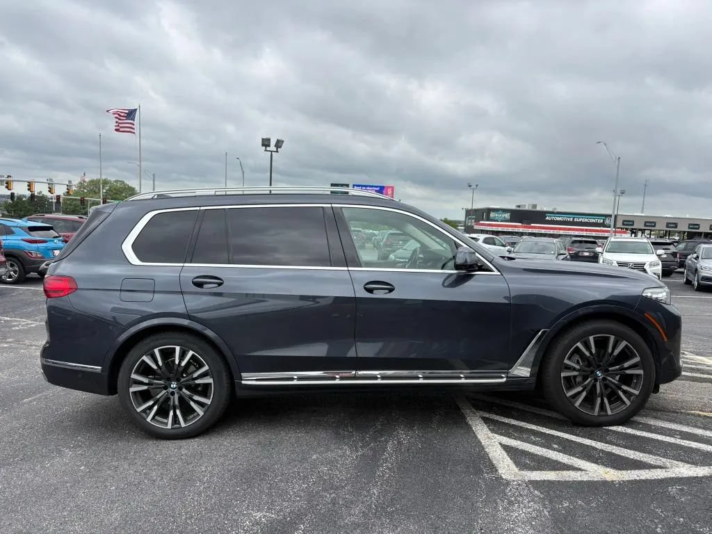 Used 2021 BMW X7 xDrive40i w/ Premium Package AWD/4WD image 6