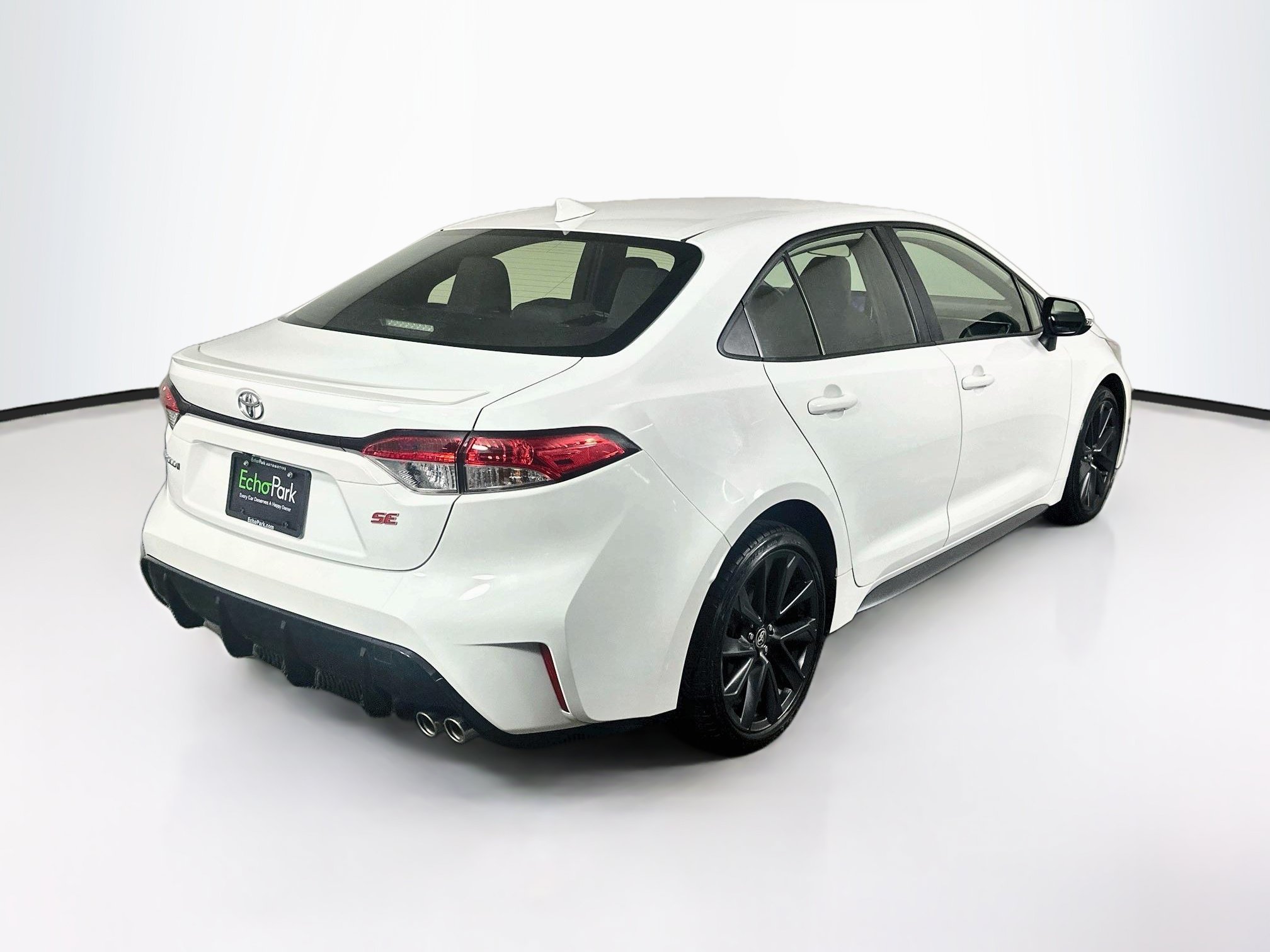 Used 2024 Toyota Corolla SE FWD image 9