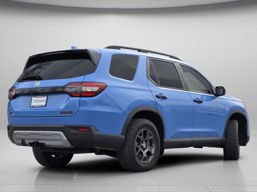 Certified 2025 Honda Pilot TrailSport image 26