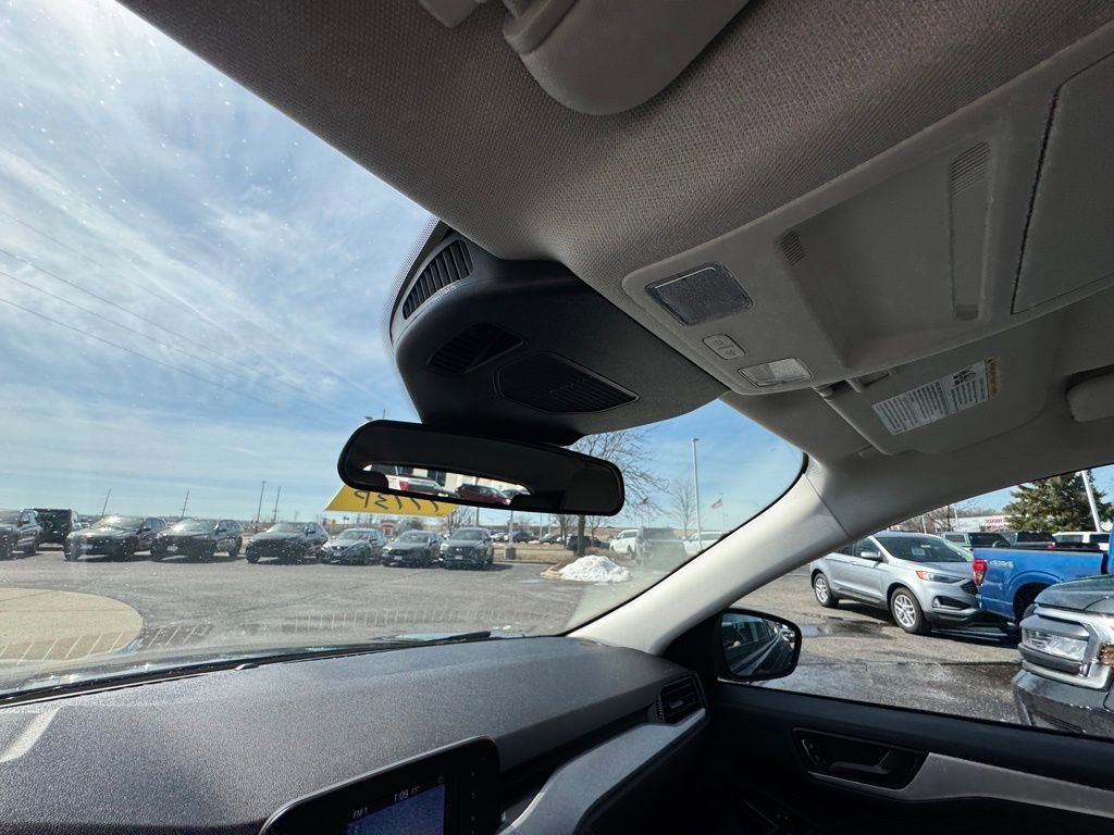 Certified 2022 Ford Escape S image 25