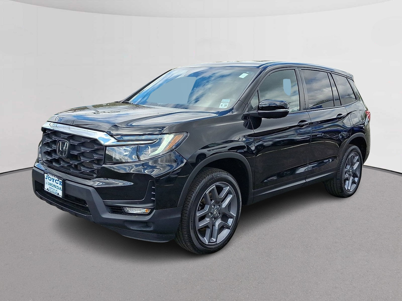 Certified 2023 Honda Passport EX-L image 4