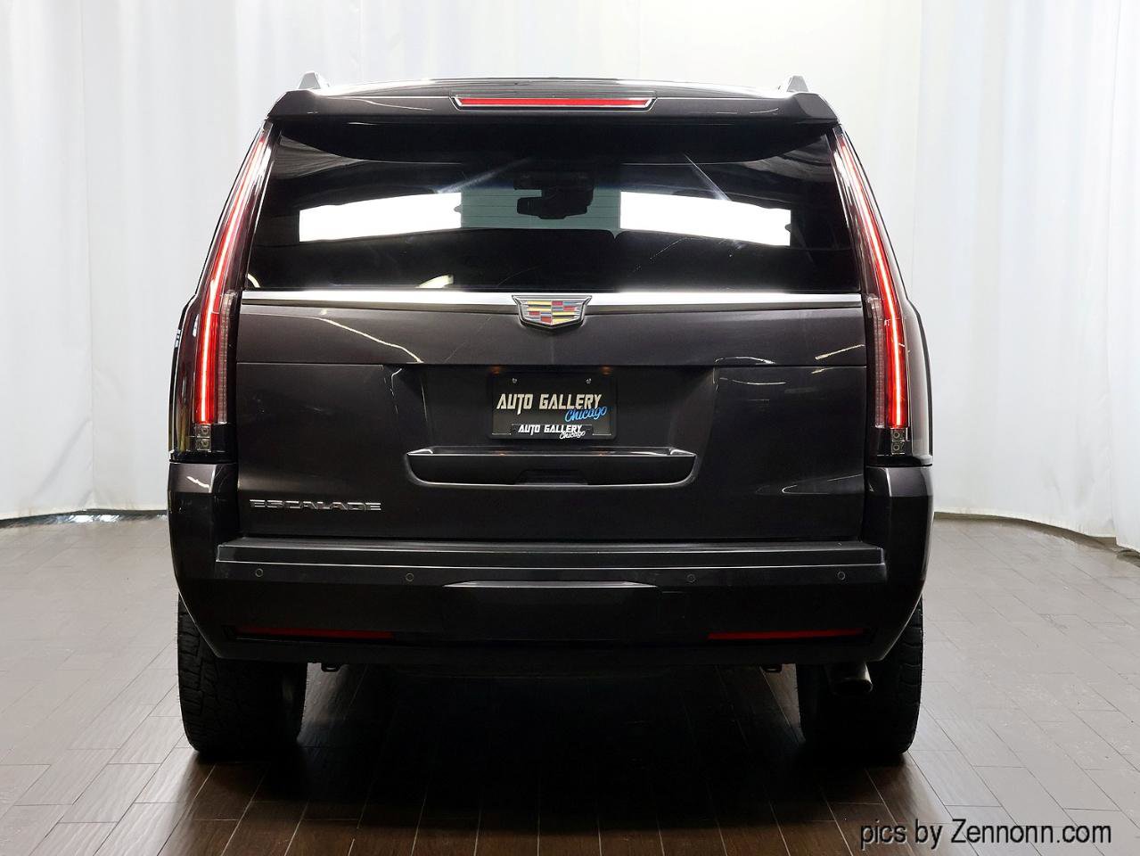 Used 2015 Cadillac Escalade Premium AWD/4WD image 6