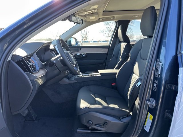 New 2026 Volvo XC90 B6 Plus w/ Protection Package Premier image 13