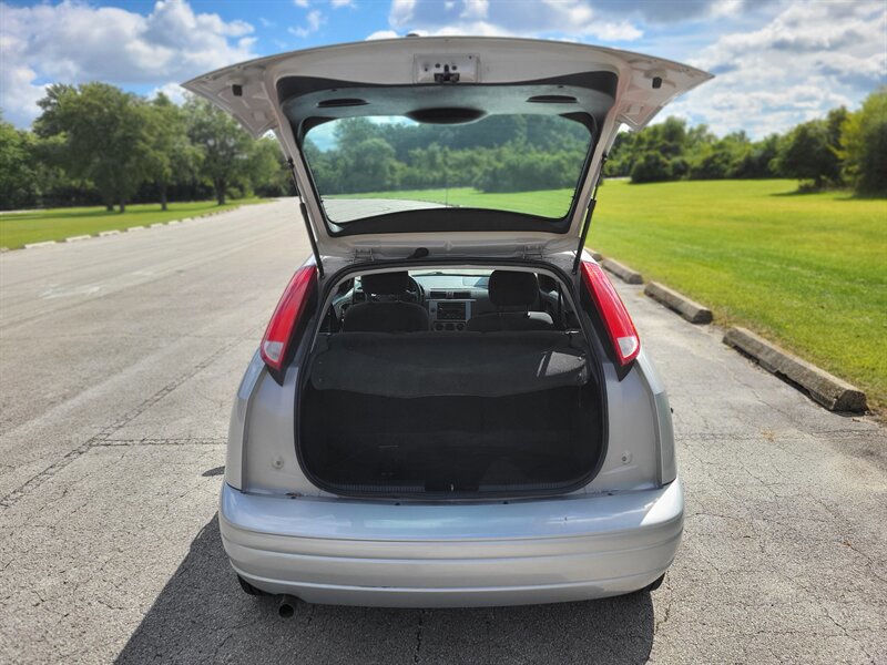 Used 2005 Ford Focus SE image 10