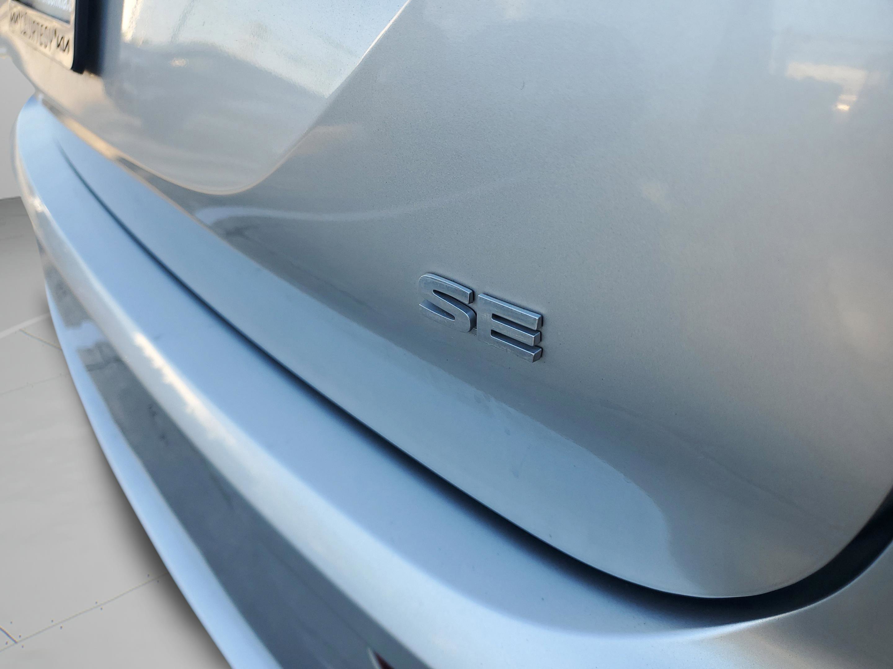 Used 2022 Mitsubishi Outlander SE image 7