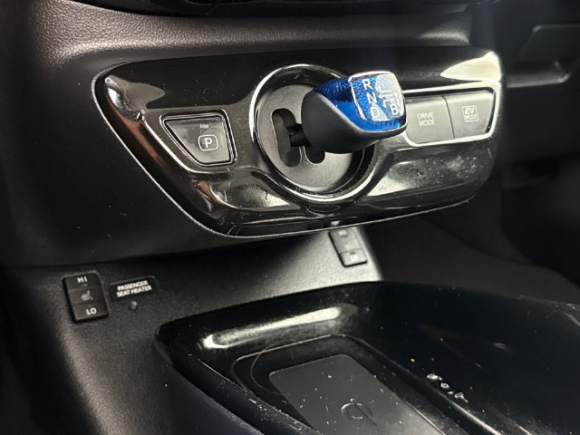 Used 2018 Toyota Prius Four Touring FWD image 24