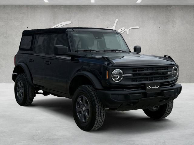 Used 2022 Ford Bronco Base image 2