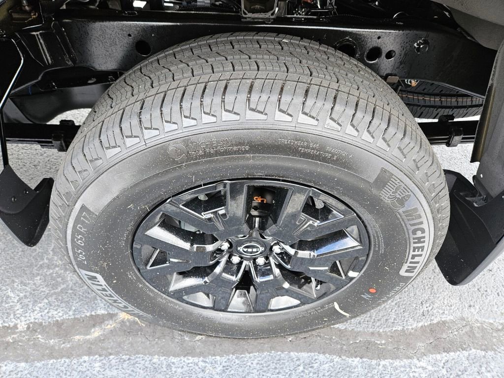 New 2026 Nissan Frontier SV w/ SV Convenience Package image 8