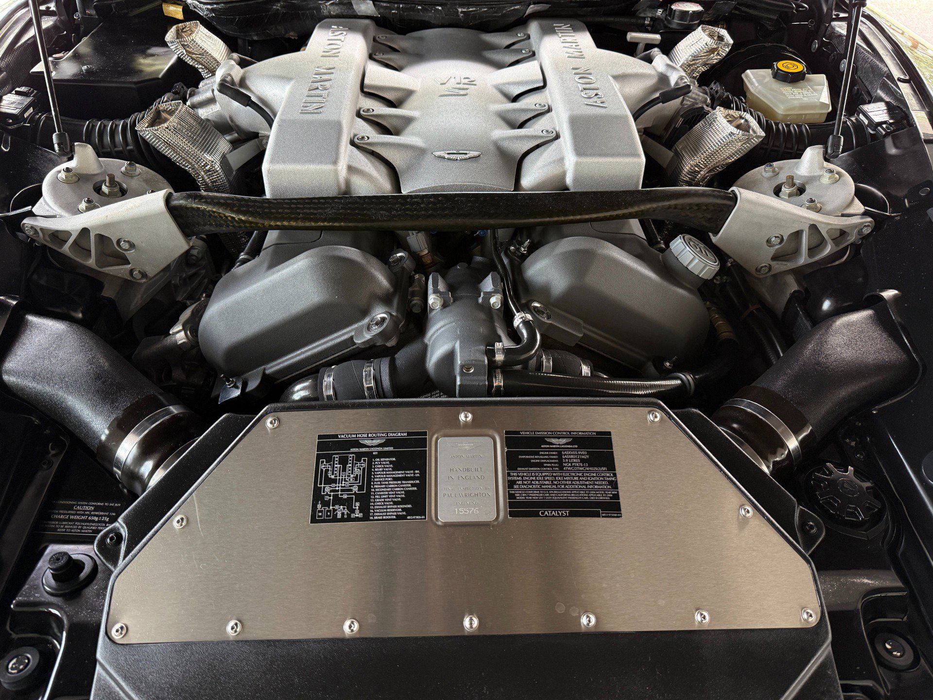 Used 2006 Aston Martin Vanquish S image 37