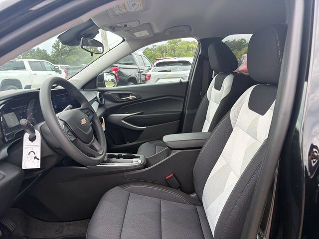 New 2026 Chevrolet Trax LS w/ LS Convenience Package FWD image 19