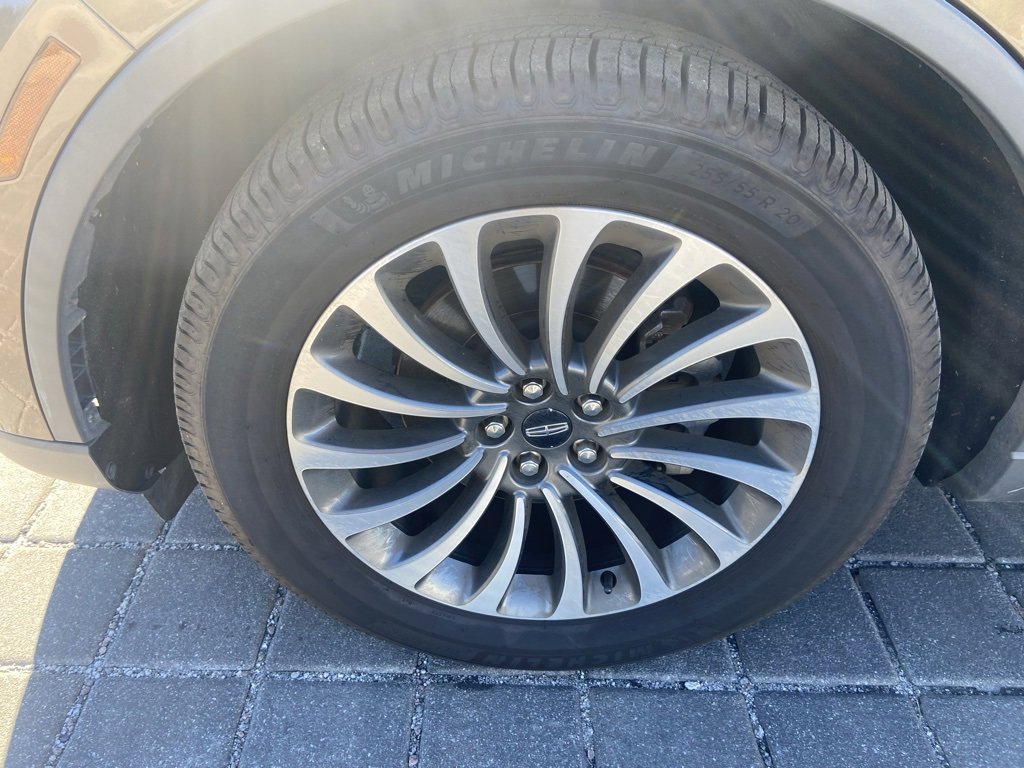 Used 2022 Lincoln Aviator Reserve w/ Elements Package Plus image 15