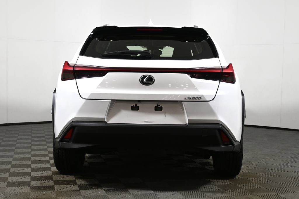 Used 2022 Lexus UX 200 w/ Accessory Package (Z2) image 6