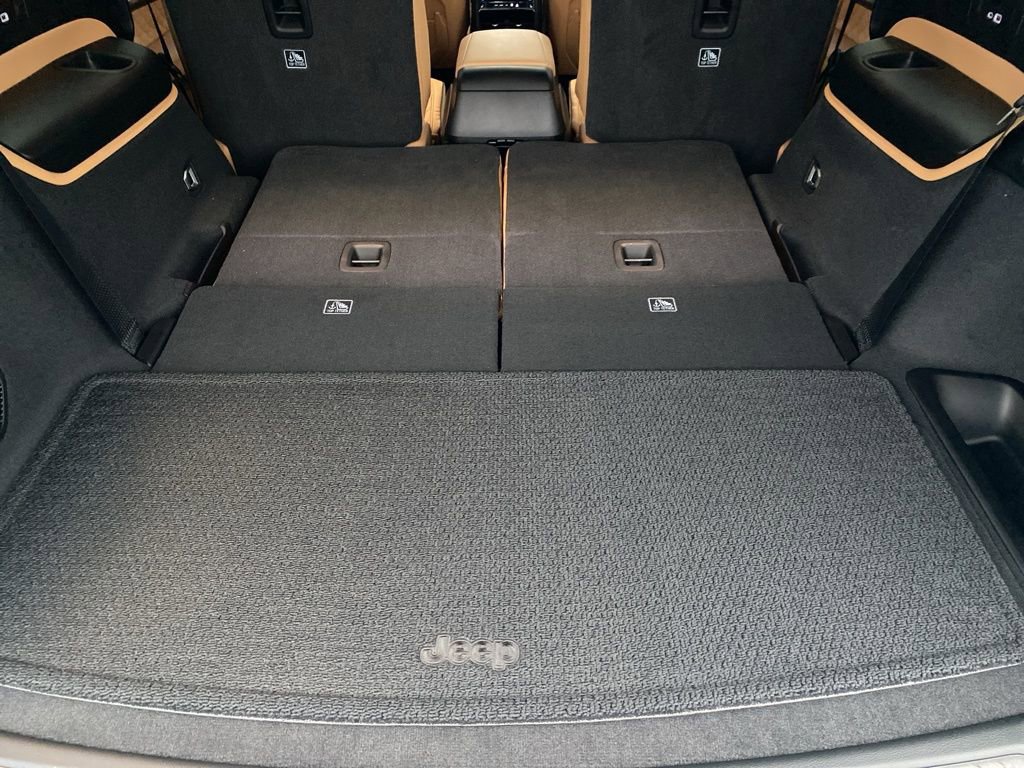 New 2025 Jeep Grand Cherokee L Summit w/ Obsidian Package image 50