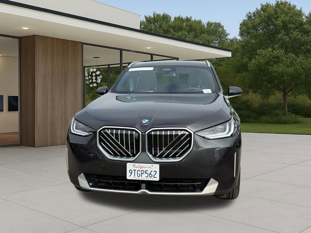 Used 2025 BMW X3 xDrive30i w/ Premium Package image 3